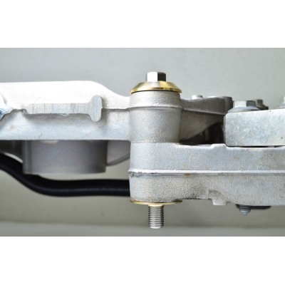 Audi TTRS 8J TyrolSport framvagncentrerings kit med 2 ARP bultar