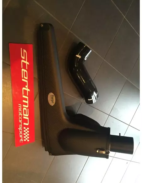 Audi S3 8V Forge Motorsport Kolfiber insugskit med svart silicon slang