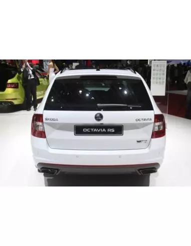 Skoda Octavia RS 5E svarta utblås höger och vänster