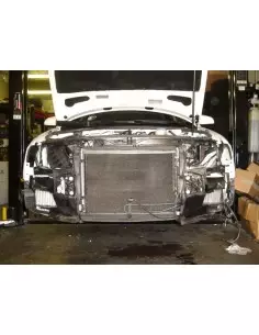 Audi A4 2,0TFSi B7 Evolution Racewerks dubbla sido intercoolers på original plats