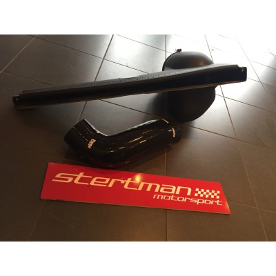 Seat Leon 2,0TFSi Cupra 5F Forge Motorsport Kolfiber insugskit med svart silicon slang