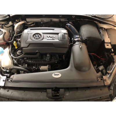 Seat Leon 2,0TFSi Cupra 5F Forge Motorsport Kolfiber insugskit med svart silicon slang