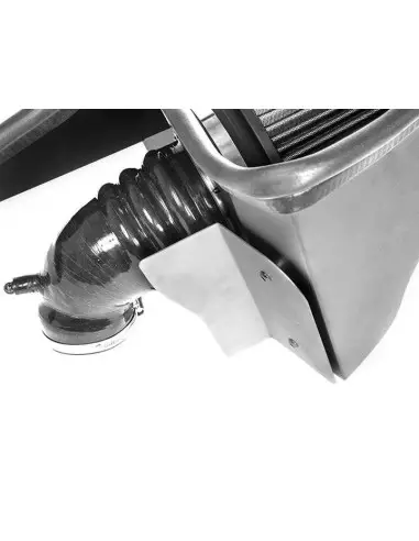 Audi A4 2,0TFSi B9 Integrated Engineering insugskit (med kolfiber lock)