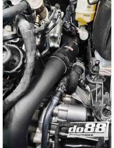VW Golf 2,0TFSi GTi MK8 EA888 EVO4 DO88 för DO88 IC tryckrör med svarta slangar