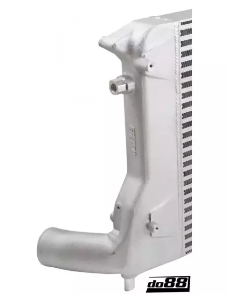 VAG 2,0TFSi MK5 / MK6 DO88 Intercooler kit med svarta slangar