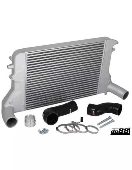VAG 2,0TFSi MK5 / MK6 DO88 Intercooler kit med svarta slangar