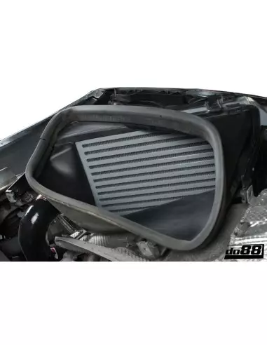 Porsche 997.1 Turbo DO88 Intercooler kit med svarta slangar