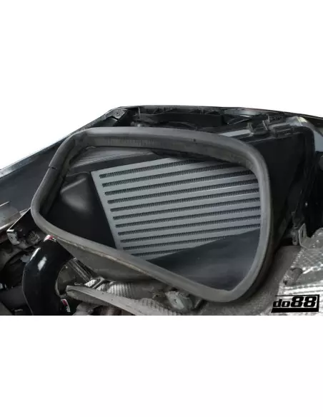 Porsche 997.1 Turbo DO88 Intercooler kit med svarta slangar