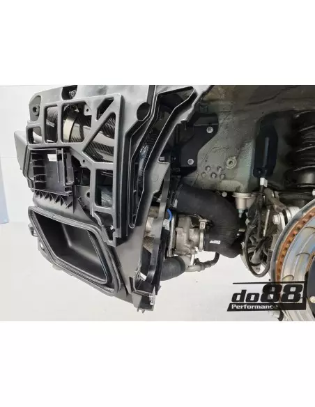 Porsche 992 3,0T GTS DO88 Svarta Inloppsslangar till turbos