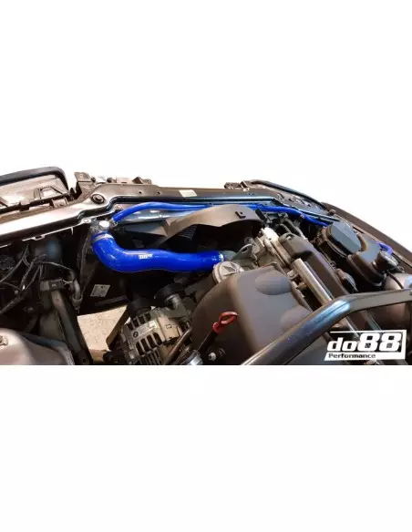 BMW M3 3,2 E46 DO88 Vattenkylare Aluminium med svarta slangar (kit)