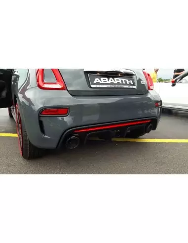 Abarth 500/595/695 1,4Turbo Akrapovic Slip-On avgassystem i rostfritt med kolfiber utblås