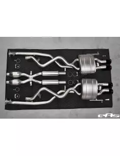 BMW M3 E92/E93 Akrapovic Evolution System i Titan med Titan utblås 2