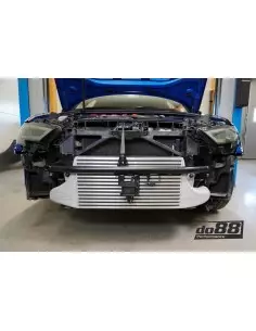 Audi RS3 2,5TFSi 8V Facelift DO88 Intercooler Mera med svarta slangar och tryckrör 2
