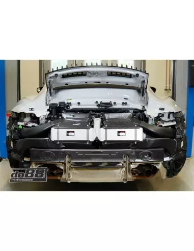 Porsche 992 Turbo DO88 Intercooler kit Big Pack med svarta slangar och tryckrör