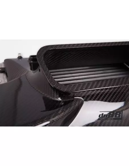 Porsche 992 Turbo DO88 Intercooler kit Big Pack med svarta slangar och tryckrör