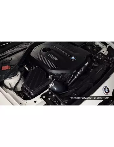BMW 340i F30/F31 B58 Forge Motorsport Insugssystem Kolfiber med sportluftfilter och insugs slang i svart silicon