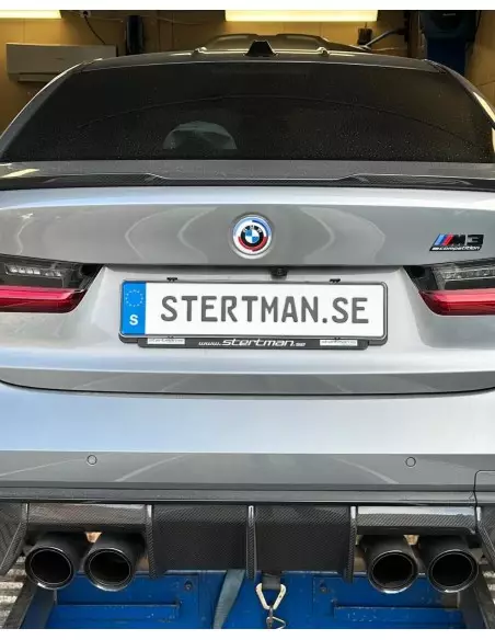 Stertman Motorsport Reklamlist till nummerplåt med vår webadress och logga (Formac)